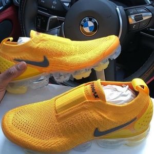 Nike University yellow  2020 laceless vapormax 2.0